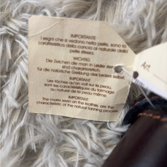 NWT Italian Leather Blue Crossbody Bag - Picture 4 of 10